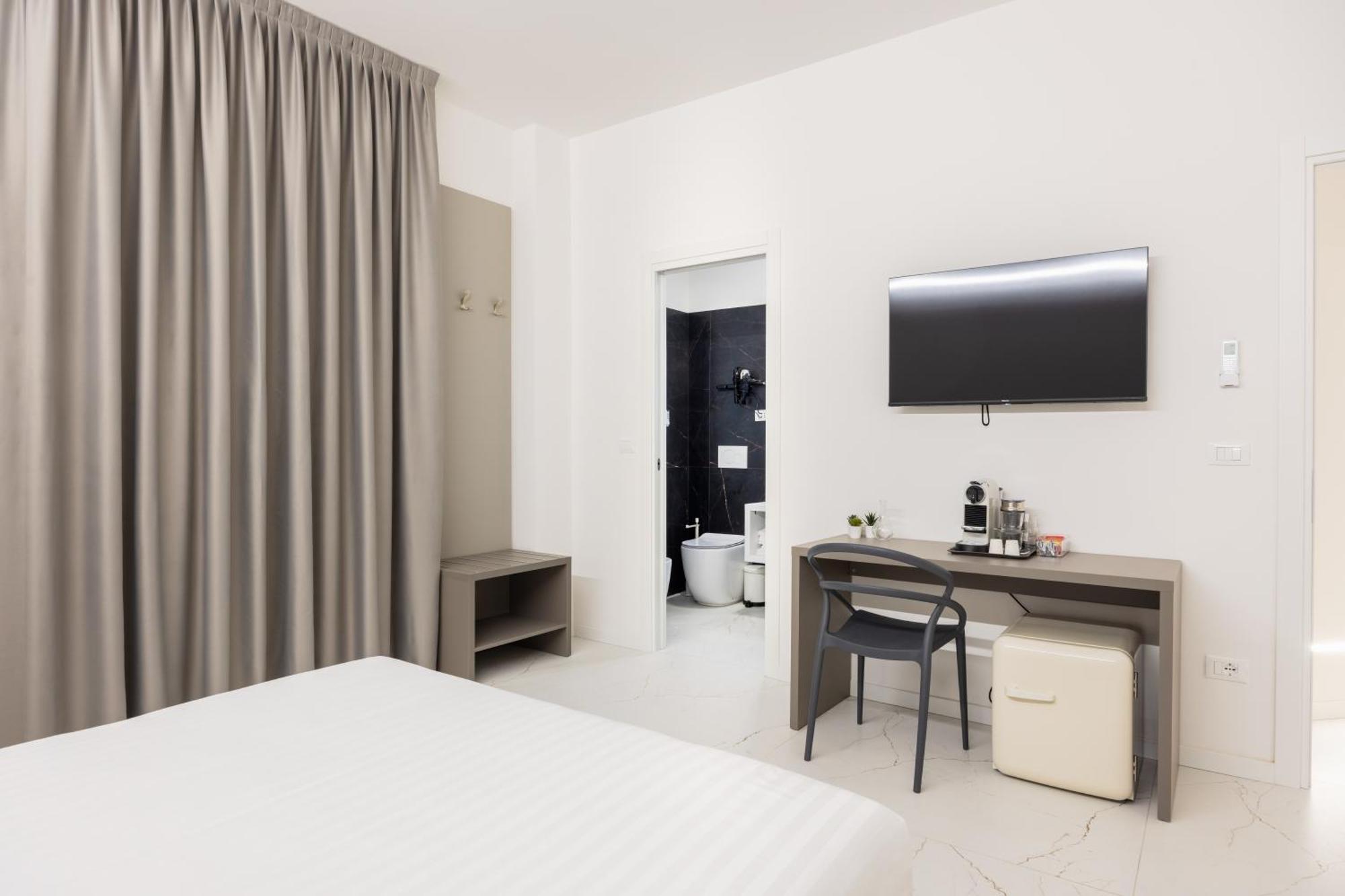 Excelsior Station Suite, Bologna