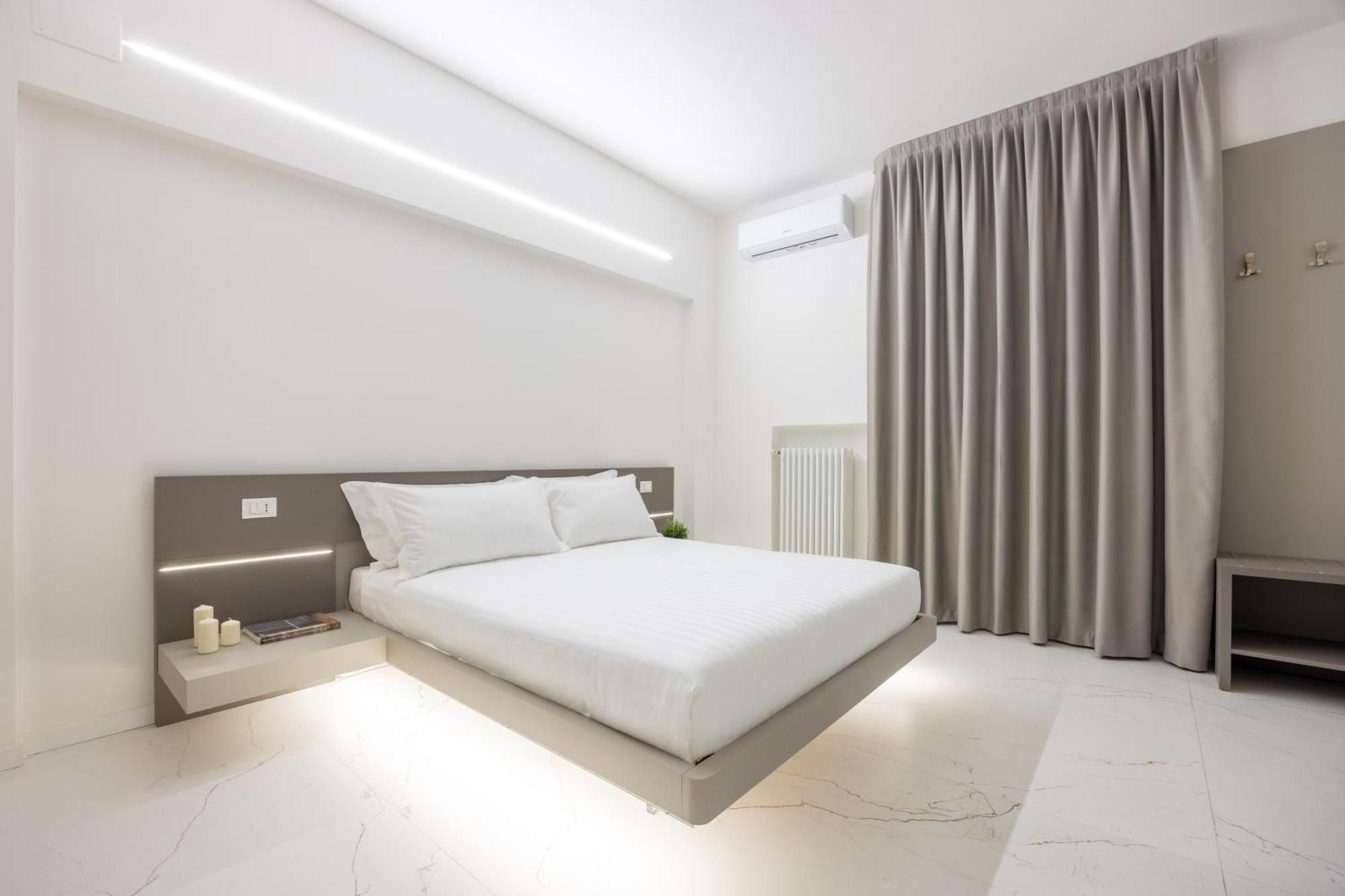 Excelsior Station Suite — Photos 1